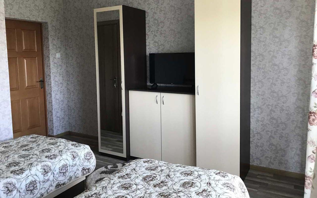 Hotel U Maksa à Solochyn Extérieur photo