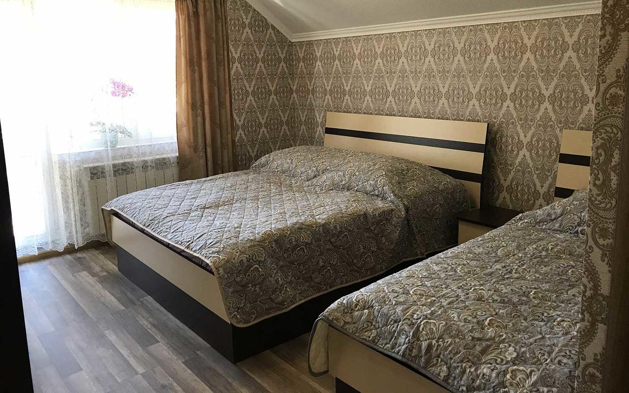 Hotel U Maksa à Solochyn Extérieur photo