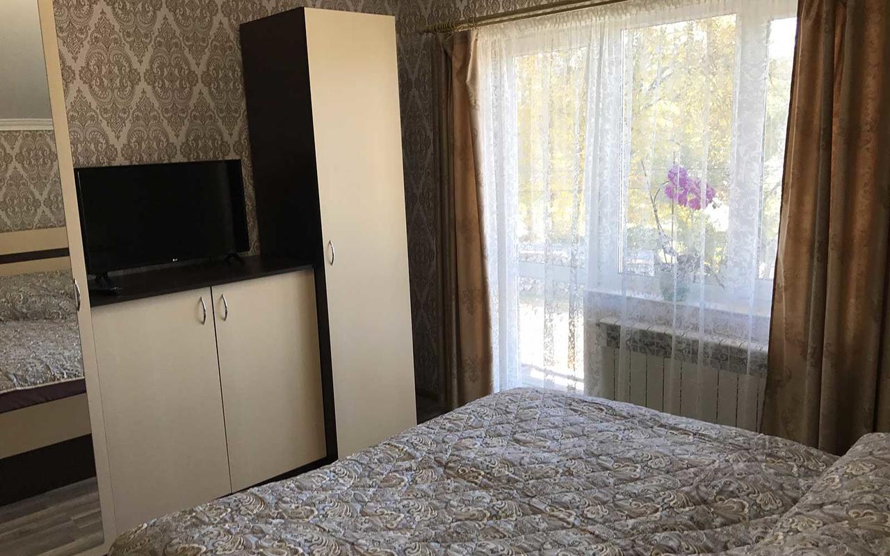 Hotel U Maksa à Solochyn Extérieur photo