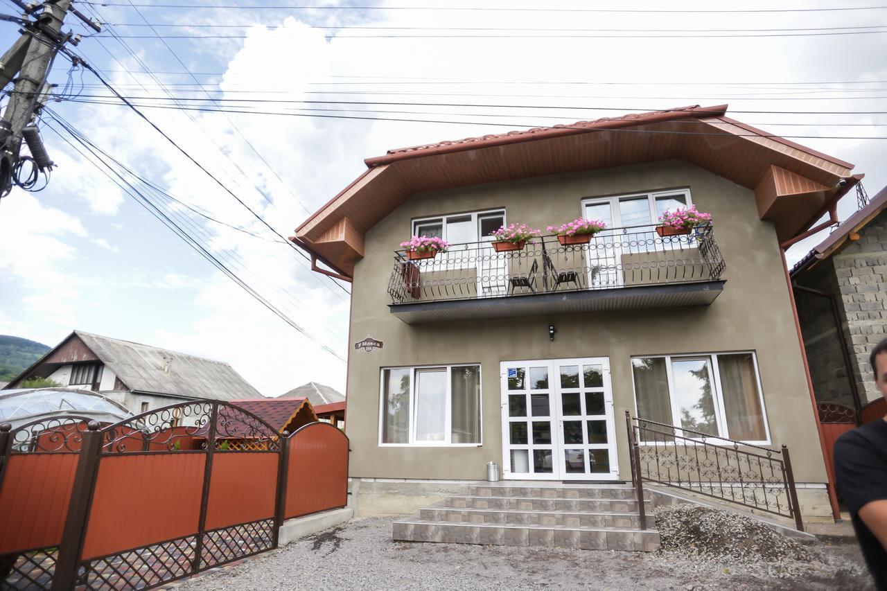 Hotel U Maksa à Solochyn Extérieur photo